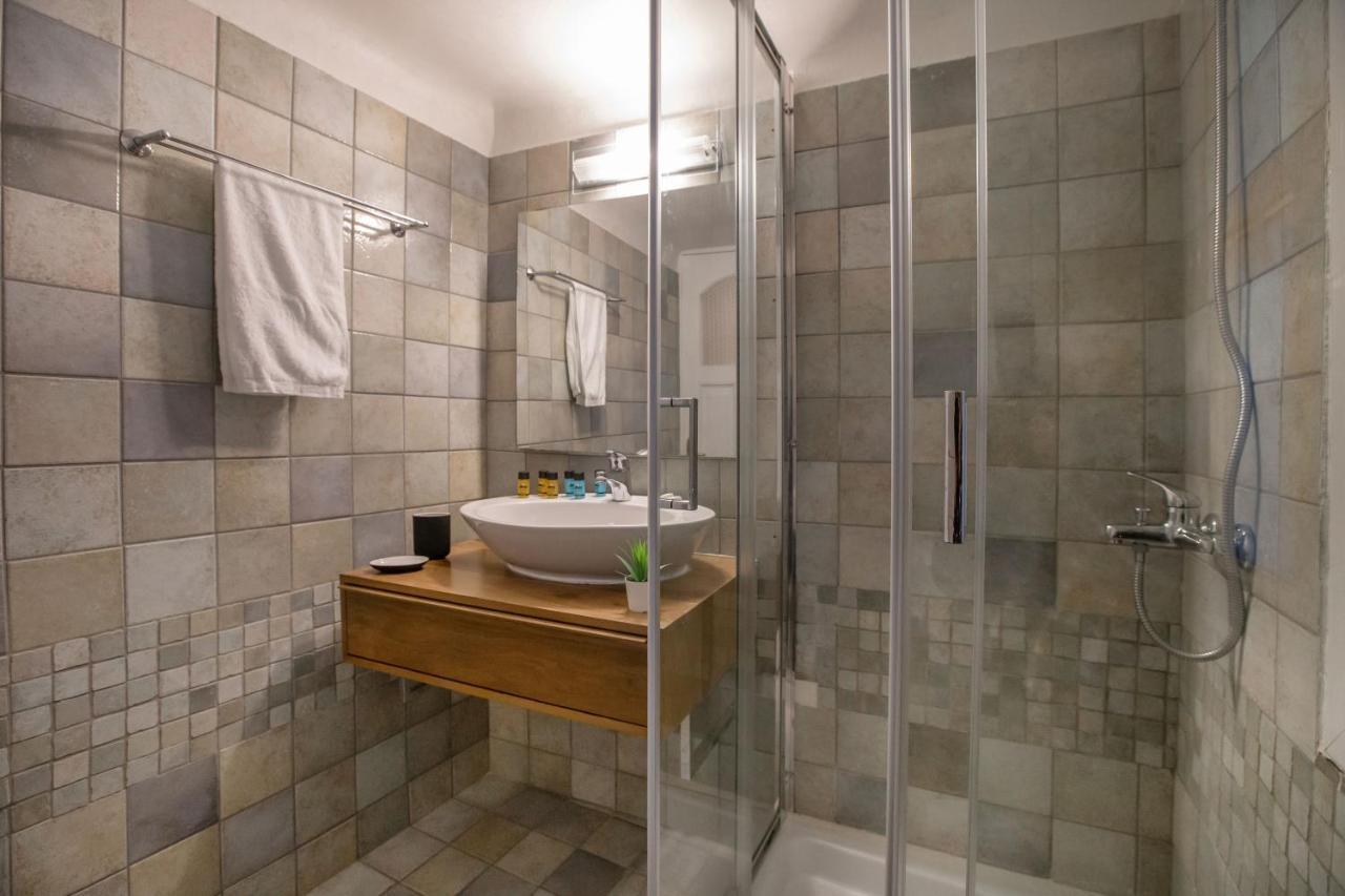 Neoclassical Apartment Close To Syntagma-Plaka By Ghh Athènes Extérieur photo
