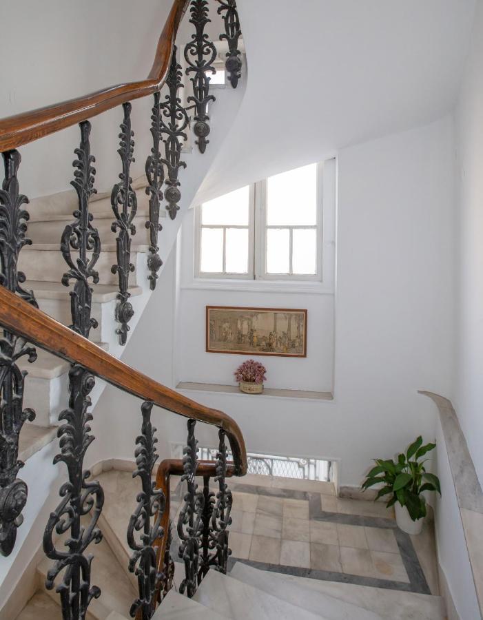 Neoclassical Apartment Close To Syntagma-Plaka By Ghh Athènes Extérieur photo