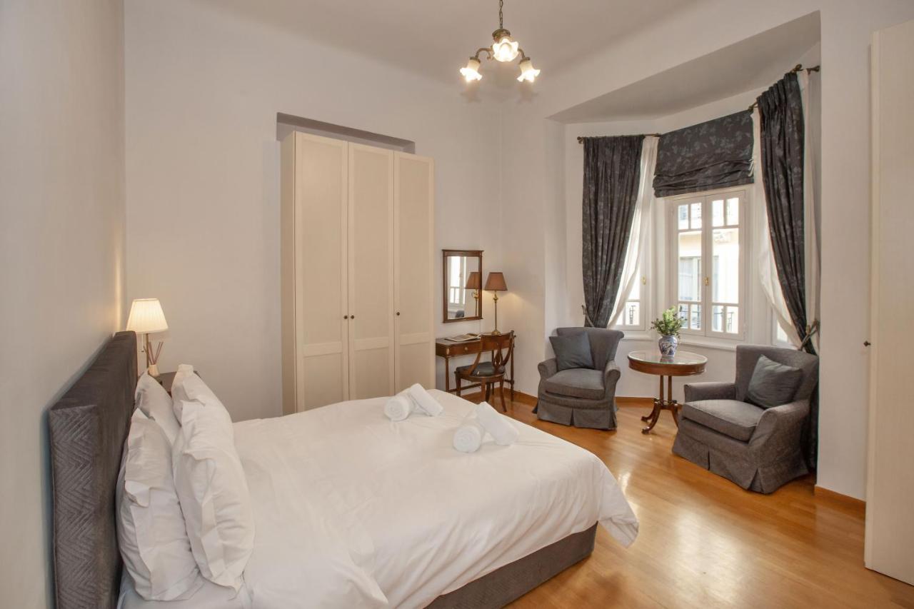 Neoclassical Apartment Close To Syntagma-Plaka By Ghh Athènes Extérieur photo