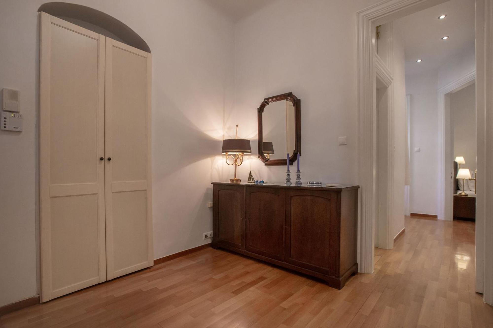 Neoclassical Apartment Close To Syntagma-Plaka By Ghh Athènes Extérieur photo